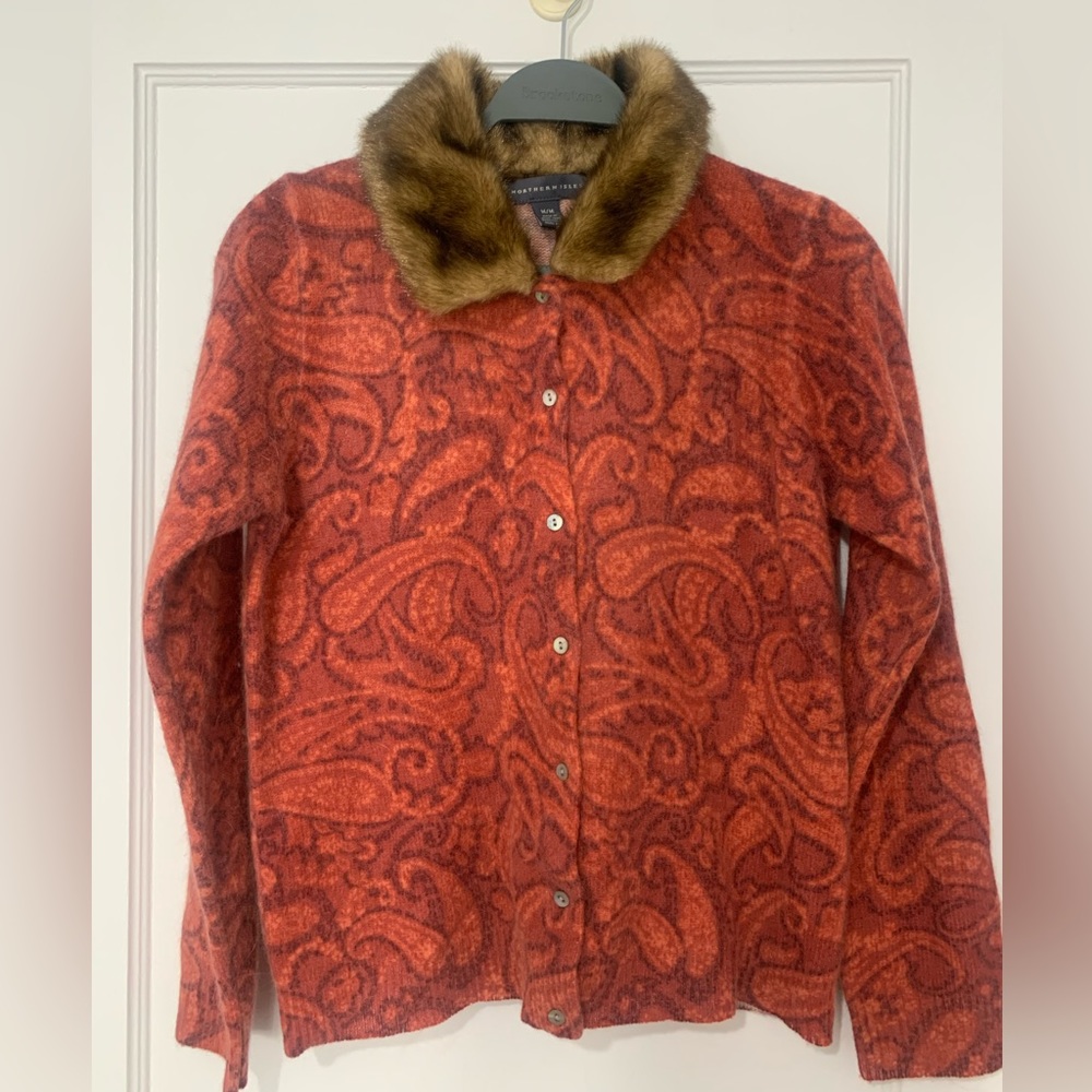 Northern Isles Paisley Cardigan with Fur Collar Size Medium NWOT